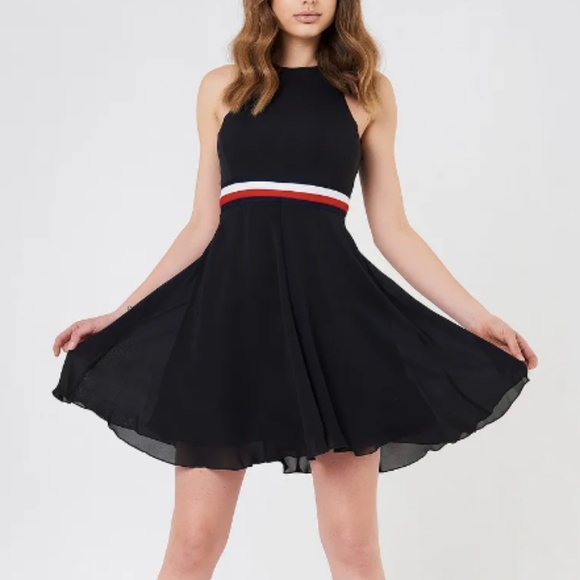 Gigi Hadid Tommy Hilfiger Dress - Picture 3 of 10